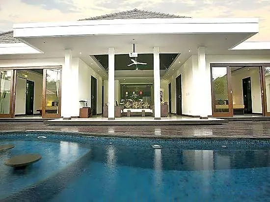 Dancing Nusa Dua バリ島